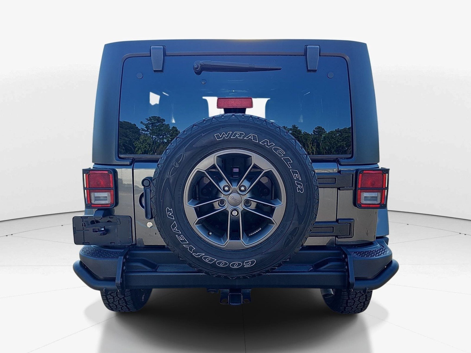 Used 2018 Jeep Wrangler Unlimited Sport AWD/4WD image 5