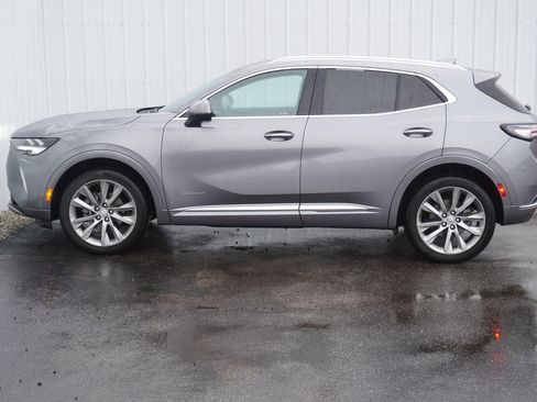Used 2022 Buick Envision Avenir w/ Safety Package image 3