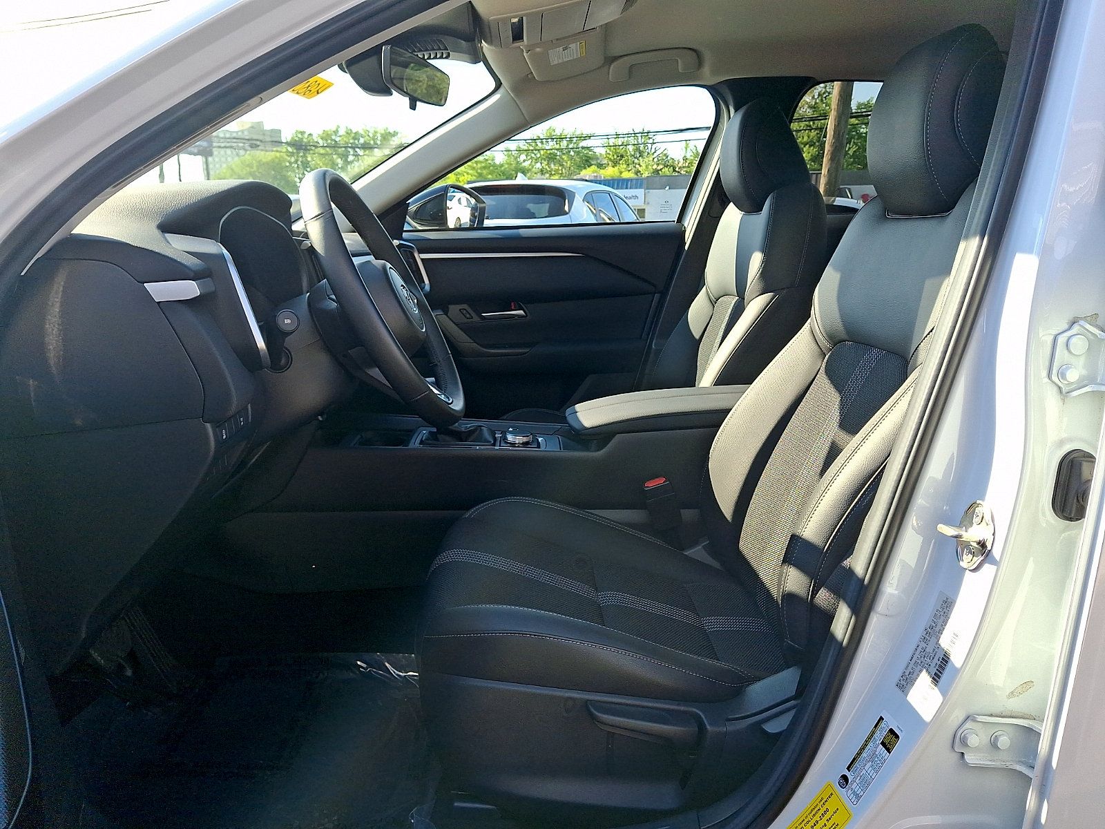 Certified 2025 MAZDA CX-50 AWD 2.5 S w/ Accent Package image 15