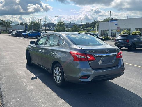 Used 2018 Nissan Sentra SV FWD image 6