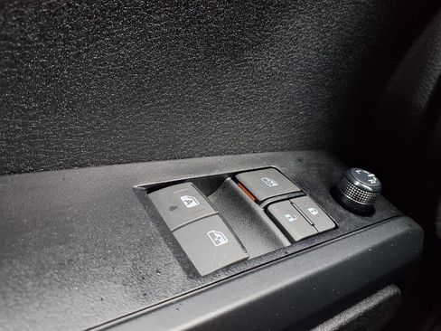 Used 2023 Toyota Tacoma SR RWD image 19