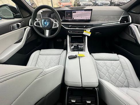 New 2026 BMW X6 xDrive40i image 6