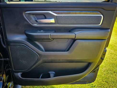 Used 2020 RAM 1500 Big Horn AWD/4WD image 39
