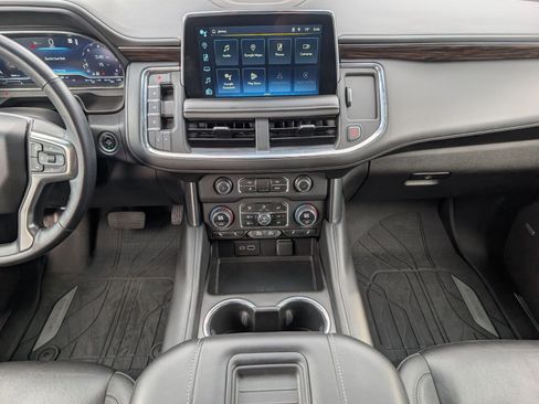 Used 2023 Chevrolet Tahoe Z71 w/ Z71 Off-Road Package image 7