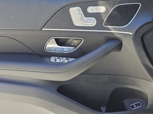 Certified 2025 Mercedes-Benz GLE 450 4MATIC image 24