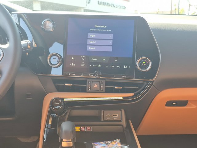 New 2026 Lexus NX 350 AWD image 17