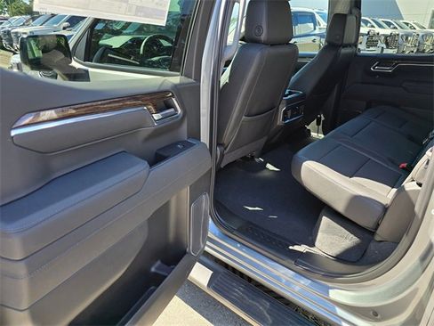 Used 2025 GMC Sierra 1500 Elevation w/ Elevation Premium Package image 15