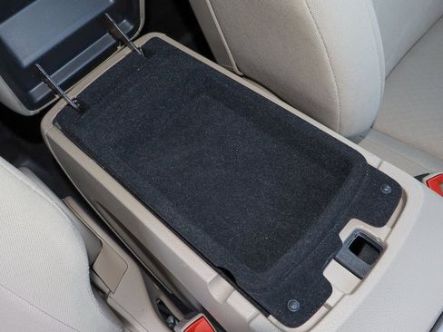 Used 2022 Jeep Grand Cherokee Laredo E w/ Security & Convenience Group image 27