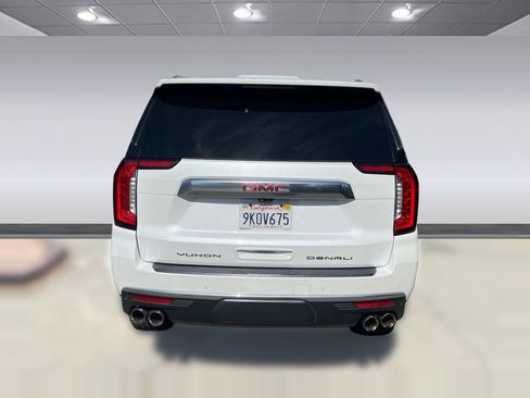 Used 2022 GMC Yukon XL Denali w/ Denali Ultimate Package AWD/4WD image 5