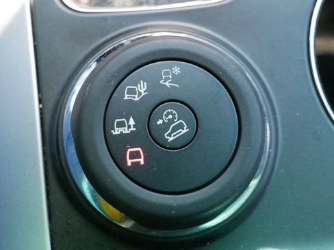 Used 2014 Ford Explorer XLT w/ Equipment Group 202A AWD/4WD image 24