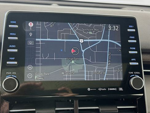 Used 2019 Toyota Avalon Limited image 13