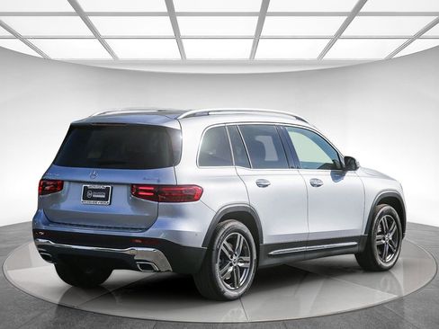New 2026 Mercedes-Benz GLB 250 4MATIC image 4