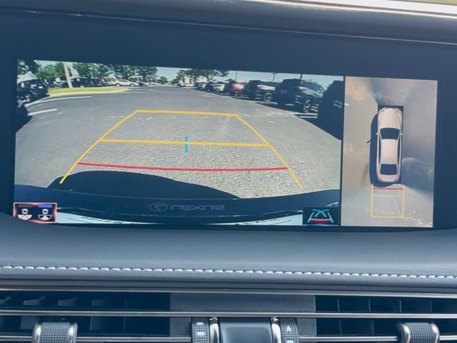 Used 2018 Lexus LS 500 w/ Interior Upgrade Package RWD image 22