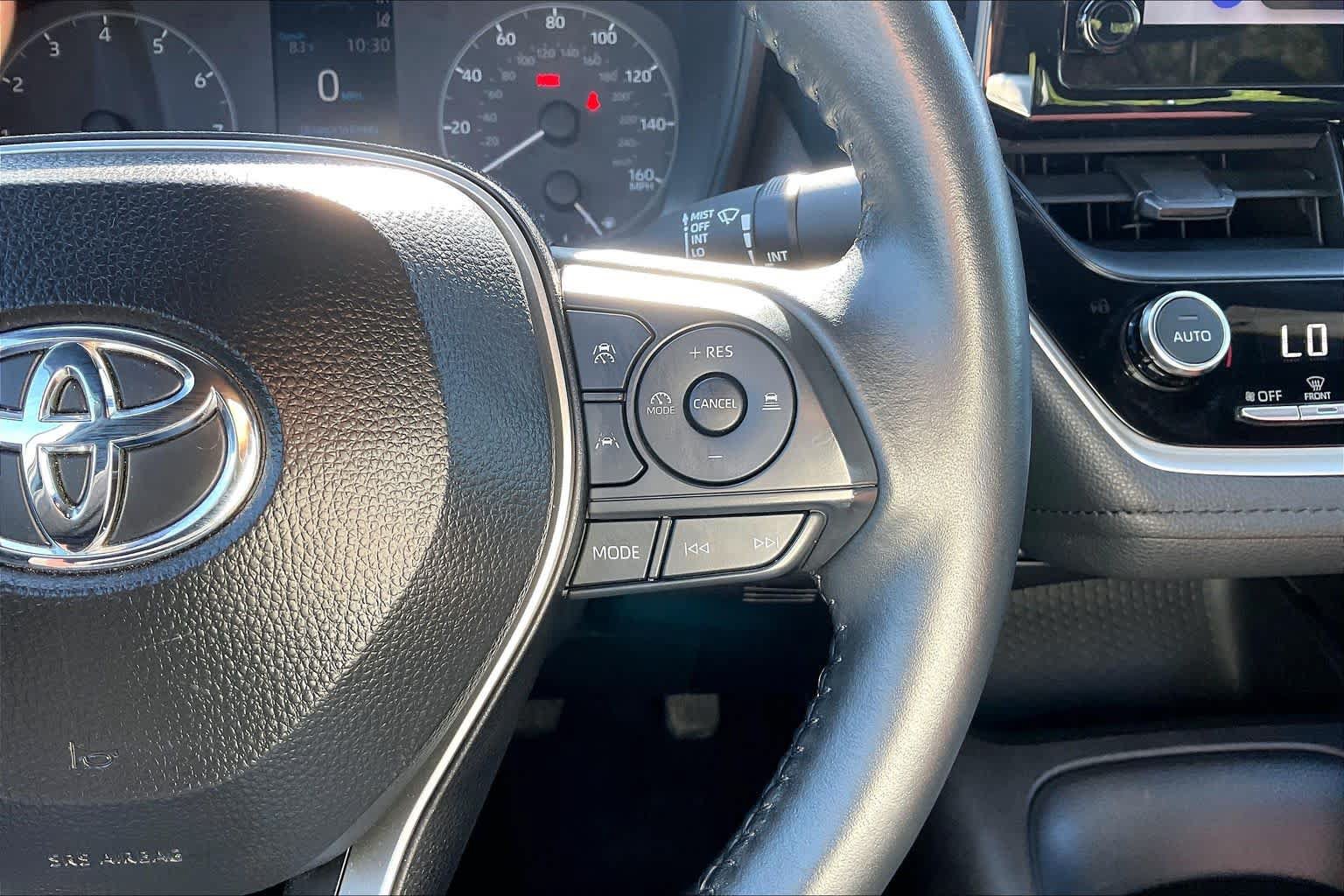 Used 2025 Toyota Corolla SE FWD image 24