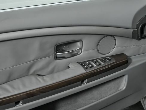 Used 2003 BMW 745Li 745Li image 16