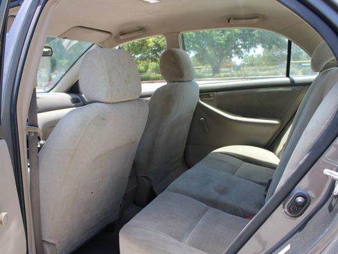 Used 2005 Toyota Corolla CE FWD image 16