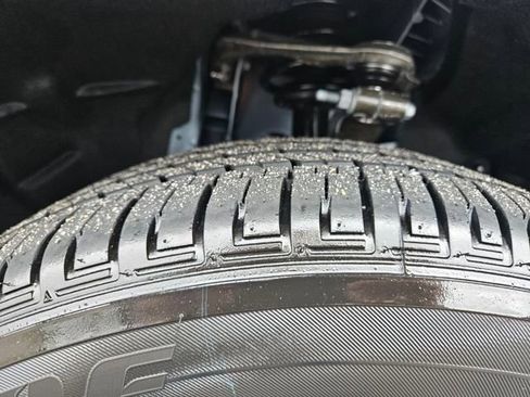 New 2025 Jeep Grand Cherokee Altitude image 28