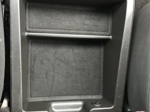 Used 2010 GMC Sierra 2500 SLE image 25