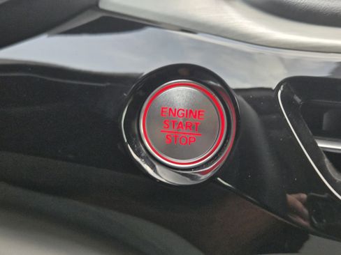 Certified 2023 Acura MDX FWD w/ Technology Package image 28