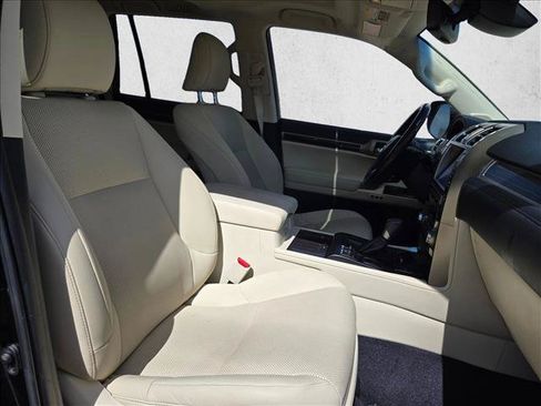 Used 2021 Lexus GX 460 Premium w/ Premium Package AWD/4WD image 22
