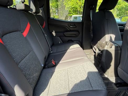 New 2026 Chevrolet Colorado Z71 image 18