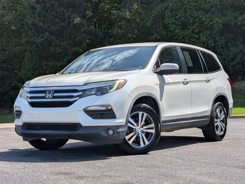 Used 2016 Honda Pilot EX image 4
