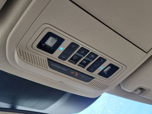 Used 2023 Ford Explorer Platinum w/ Technology Package image 26