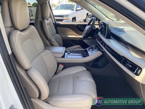 Used 2022 Lincoln Aviator Reserve w/ Equipment Group 201A AWD/4WD image 11