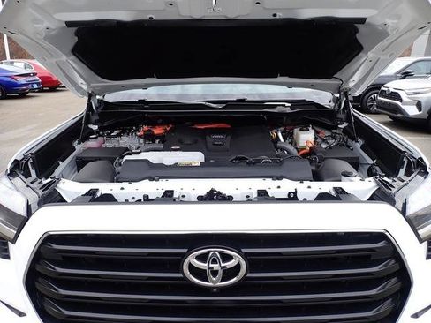 Certified 2025 Toyota Sequoia SR5 image 14