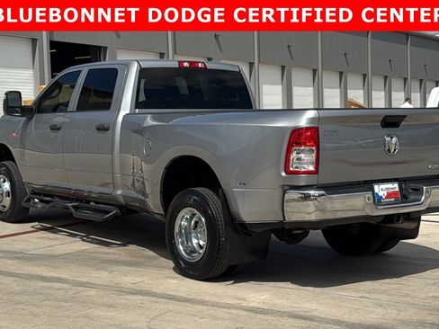 Used 2024 RAM 3500 Tradesman w/ Chrome Appearance Group image 7