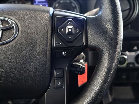 Used 2021 Toyota Tacoma SR AWD/4WD image 16