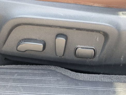 Used 2019 Subaru Outback 3.6R Touring w/ Protection Package #1 AWD/4WD image 23