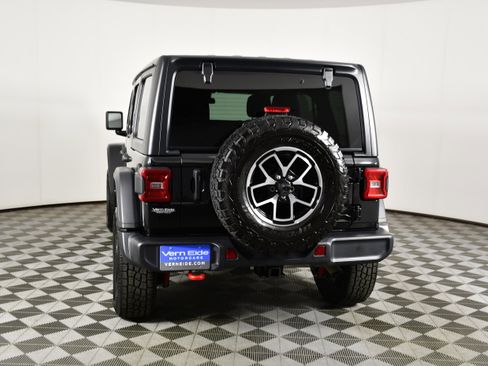 Used 2024 Jeep Wrangler Unlimited Rubicon image 7