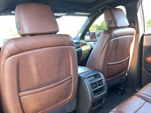Used 2024 Cadillac XT5 Sportv w/ Technology Package AWD/4WD image 20