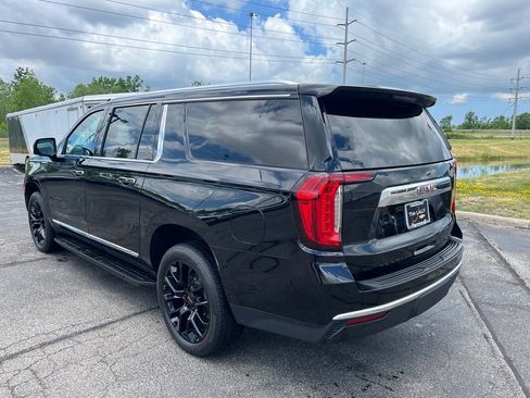 Used 2023 GMC Yukon XL SLT w/ SLT Luxury Package AWD/4WD image 5
