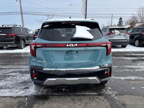 Certified 2024 Kia Seltos EX image 7