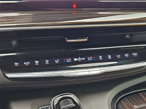 Used 2021 Cadillac Escalade Sport w/ Driver Assist Tech Package AWD/4WD image 19