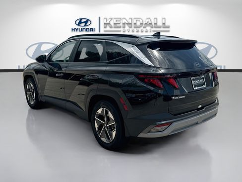 Used 2025 Hyundai Tucson SEL FWD image 4