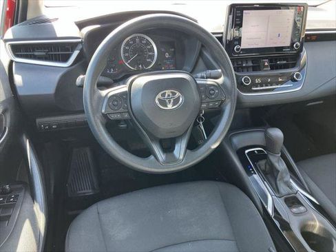 Certified 2022 Toyota Corolla LE image 14