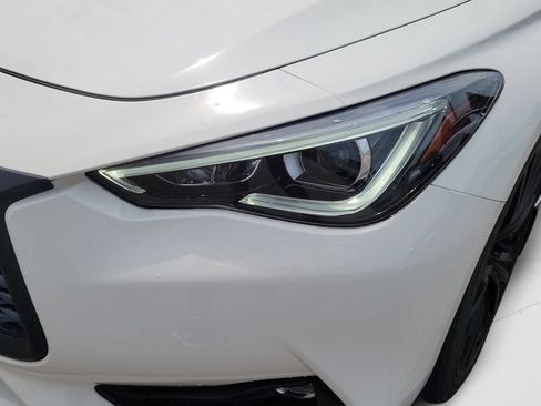Used 2019 INFINITI Q60 3.0t Luxe AWD/4WD image 26