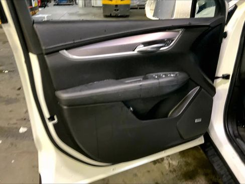 Used 2020 Cadillac XT5 Luxury image 21