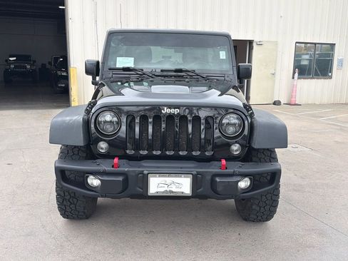 Used 2014 Jeep Wrangler Unlimited Rubicon AWD/4WD image 2