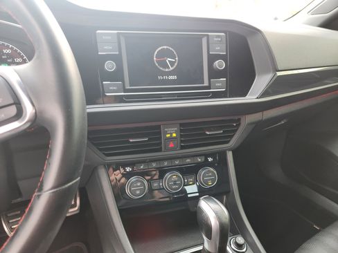 Certified 2021 Volkswagen Jetta GLI image 13