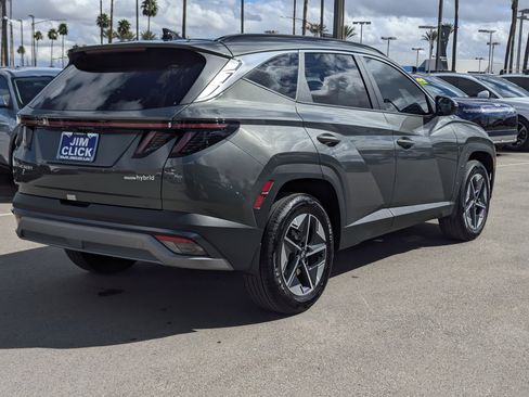 Certified 2025 Hyundai Tucson SEL image 2