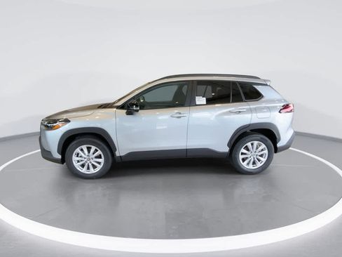 New 2026 Toyota Corolla Cross LE FWD image 5