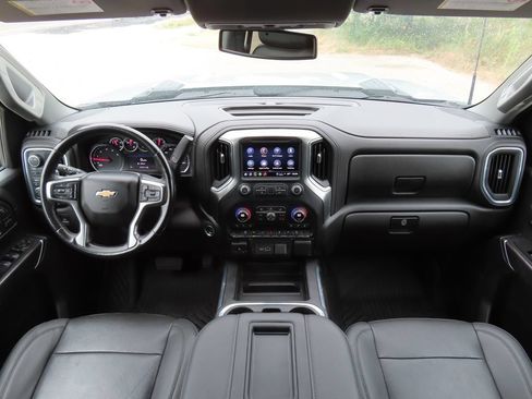 Used 2021 Chevrolet Silverado 2500 LTZ w/ LTZ Plus Package AWD/4WD image 4