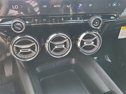 New 2025 Chevrolet Blazer EV LT image 34