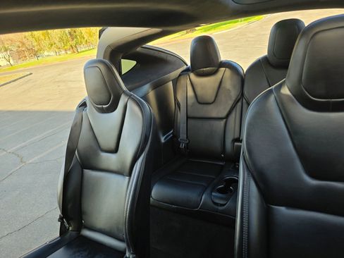 Used 2019 Tesla Model X Long Range image 36