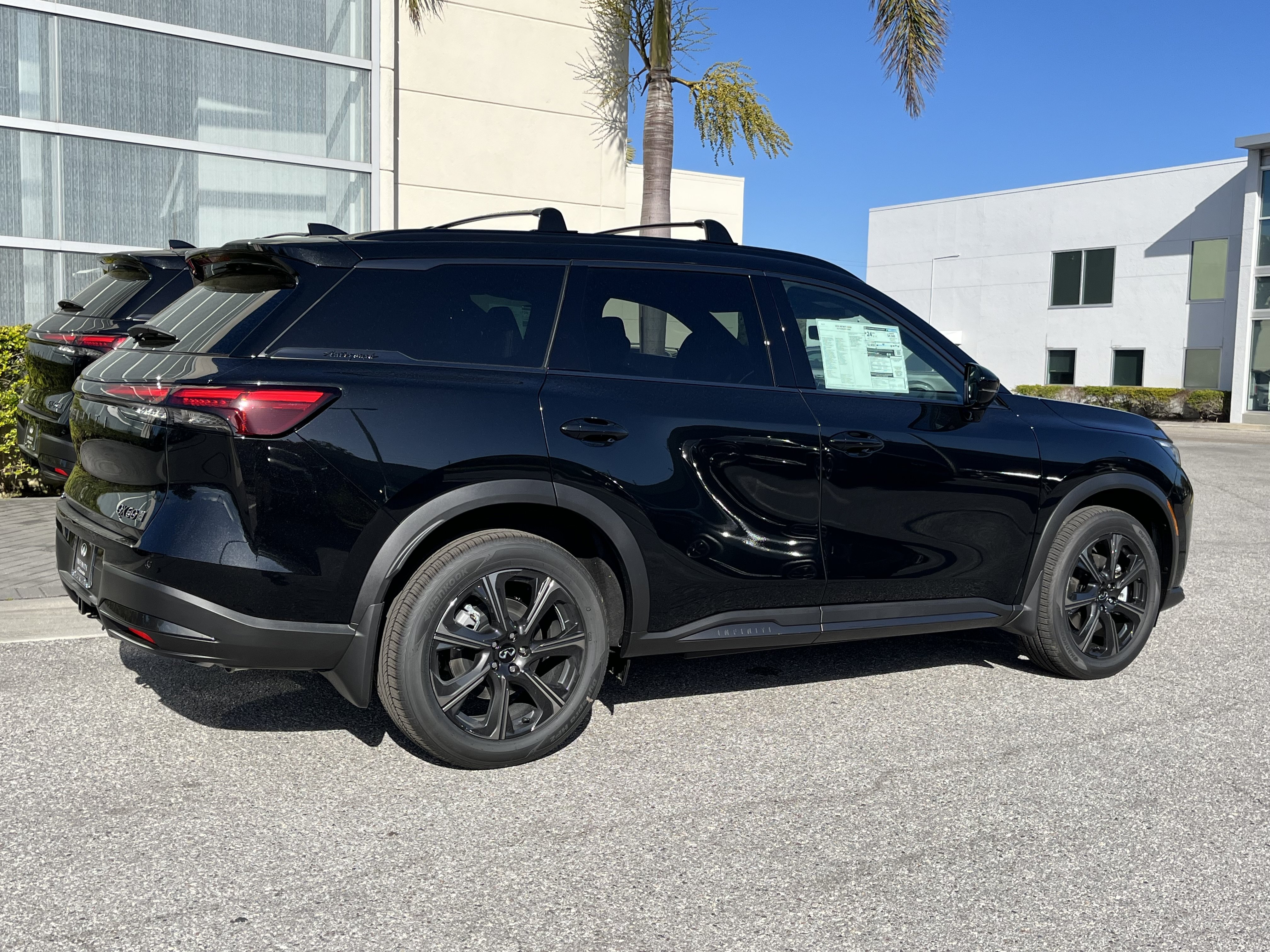 Used 2026 INFINITI QX60 Autograph w/ Dark Cargo Package AWD/4WD image 6