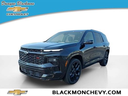 Used 2025 Chevrolet Traverse RS w/ LPO, Floor Liner Package AWD/4WD image 7